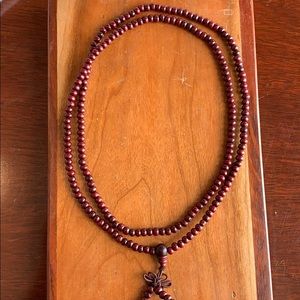 Necklace with rose wood